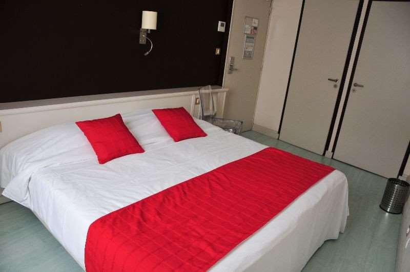 Cit'Hotel Europeen Ангулем Номер фото